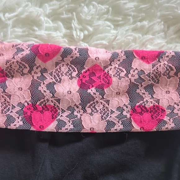 Jenni by Jennifer Moore Black and Pink Lace Trim Flare Leggings - Picture 4 of 4